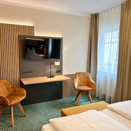 Stadthotel Muenze バート・メルゲントハイム エクステリア 写真